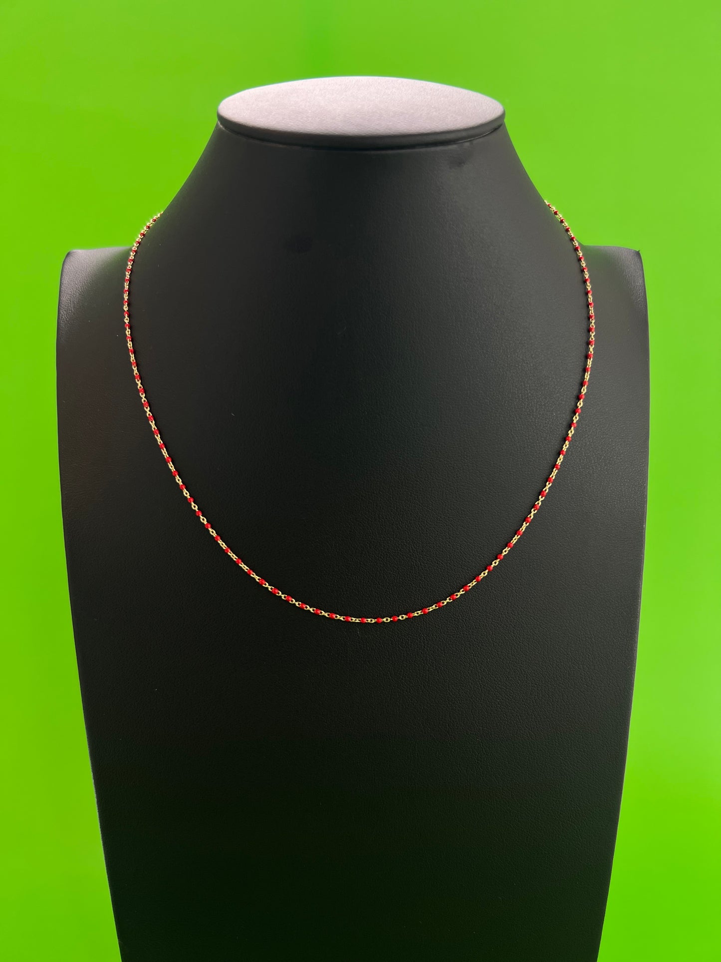 Cadena mostacilla roja