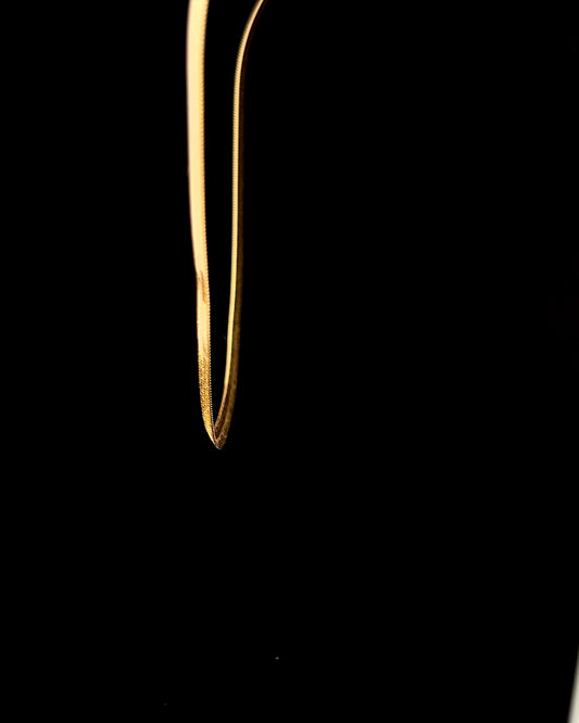 Cadena gargantilla omega