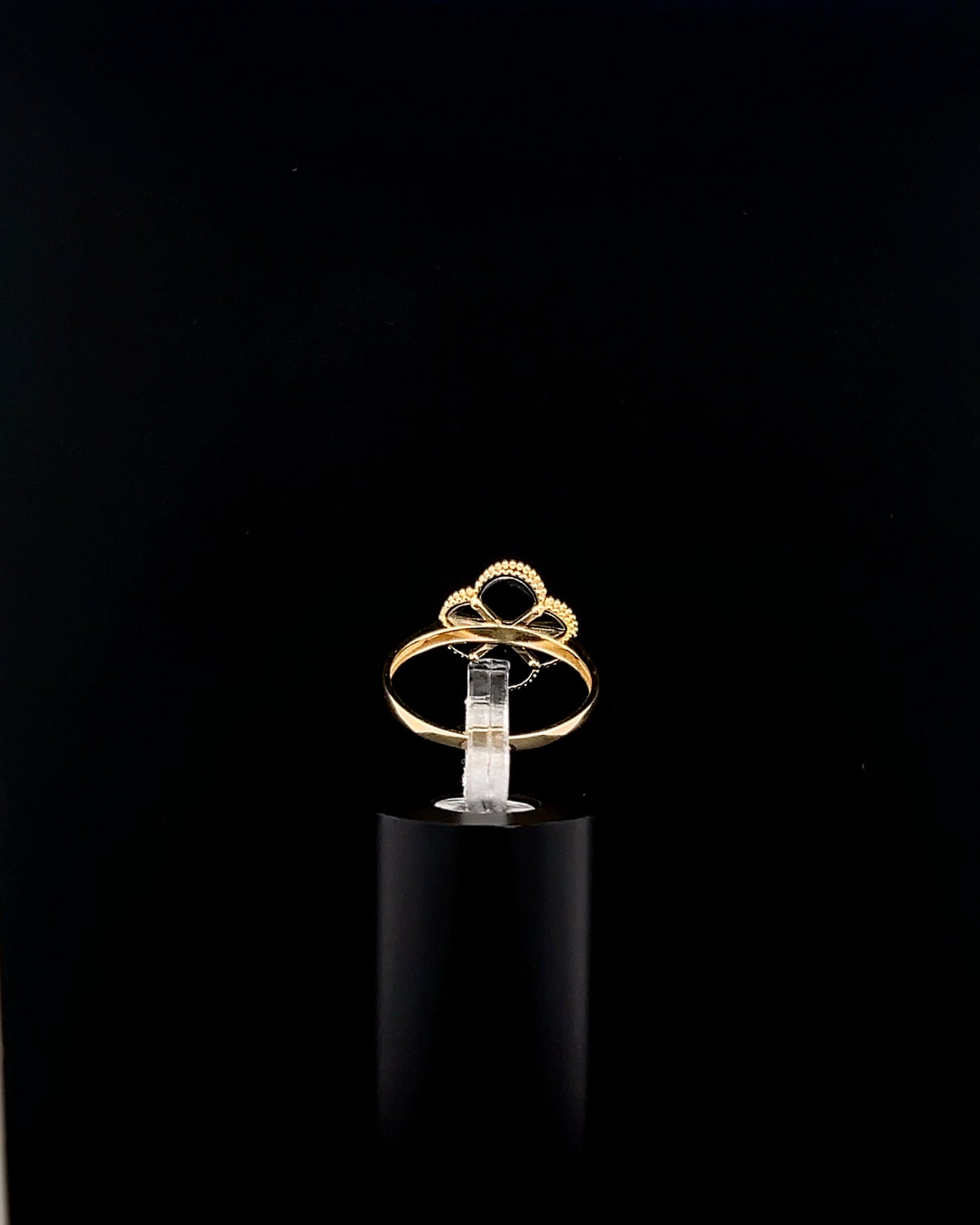 Anillo clover negro 8