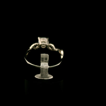 Anillo solitario blanco #8