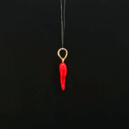 Dije cornicello rojo