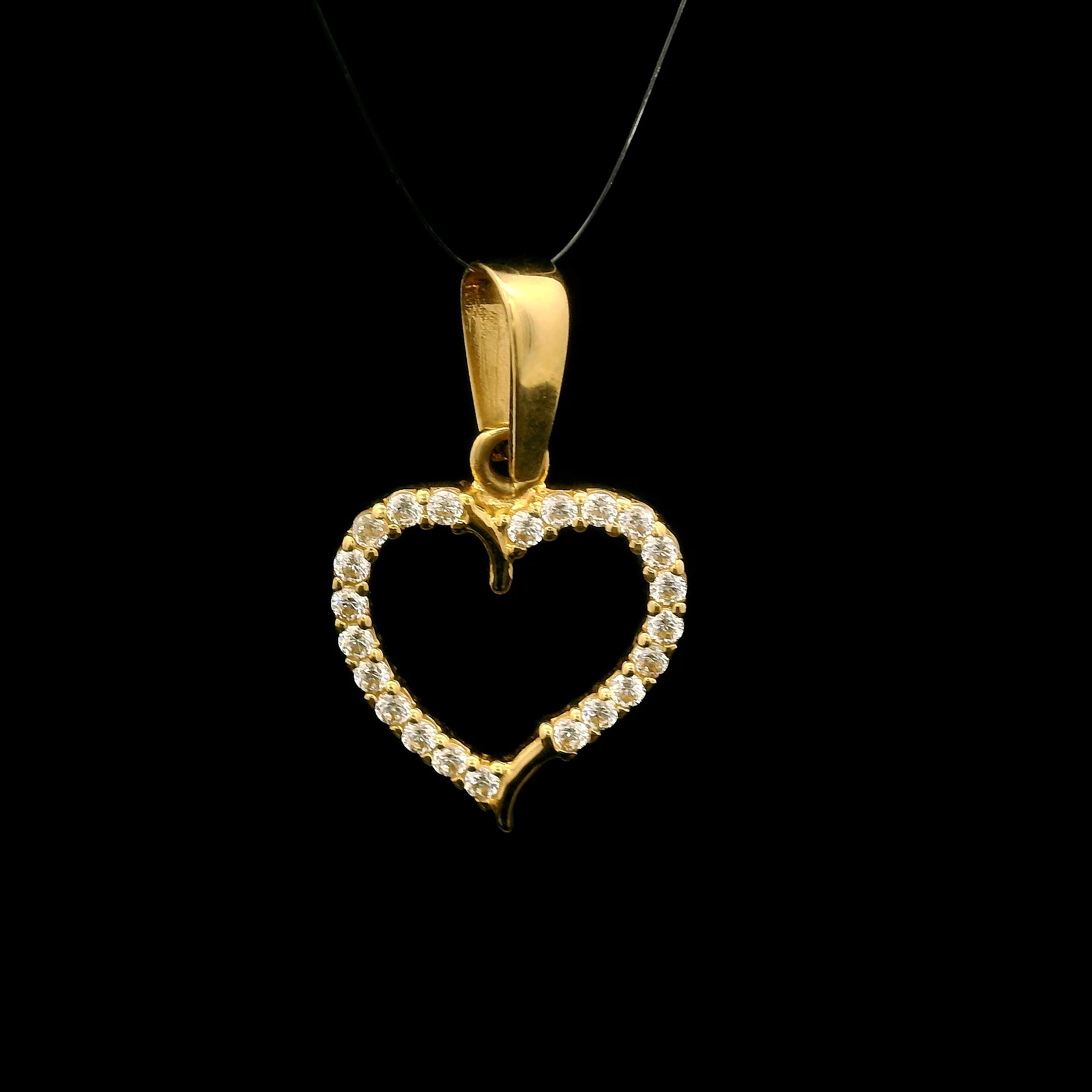 Dije corazón brillante