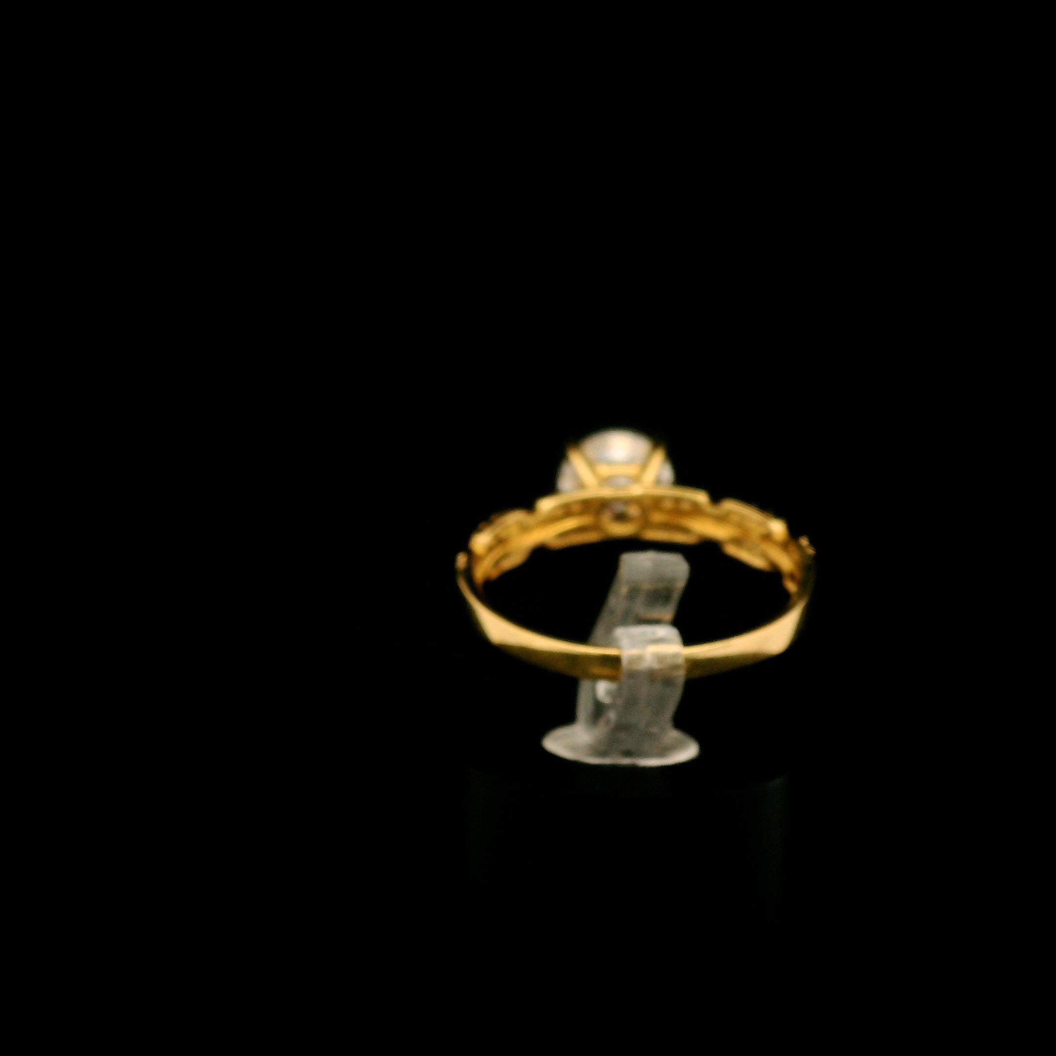 Anillo solitario flecha #8.5
