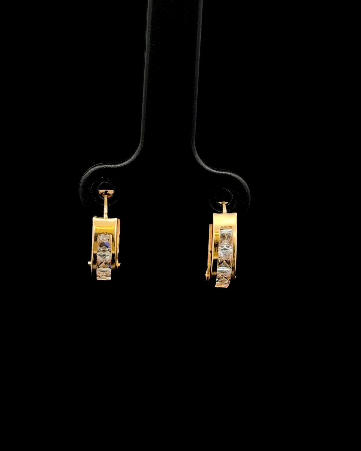 Argollas huggie línea