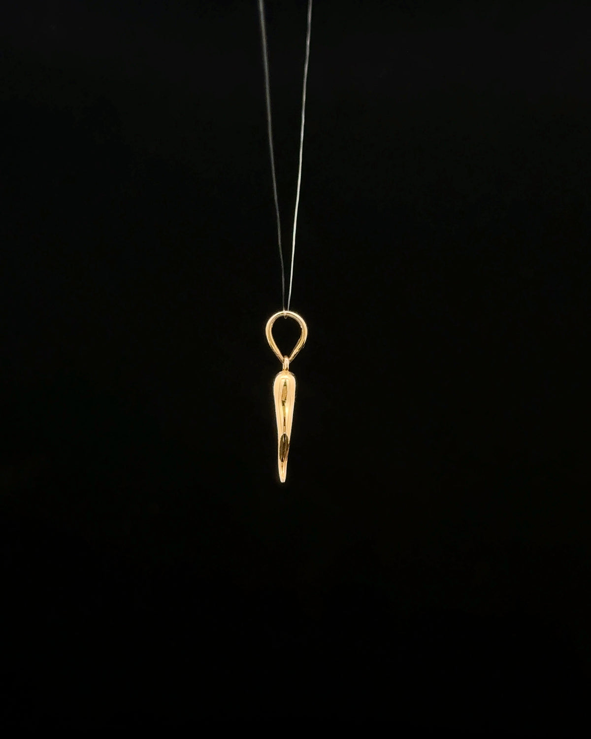 Dije cornicello dorado mini