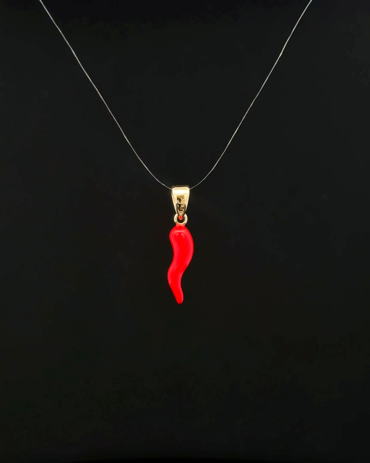 Dije cornicello rojo