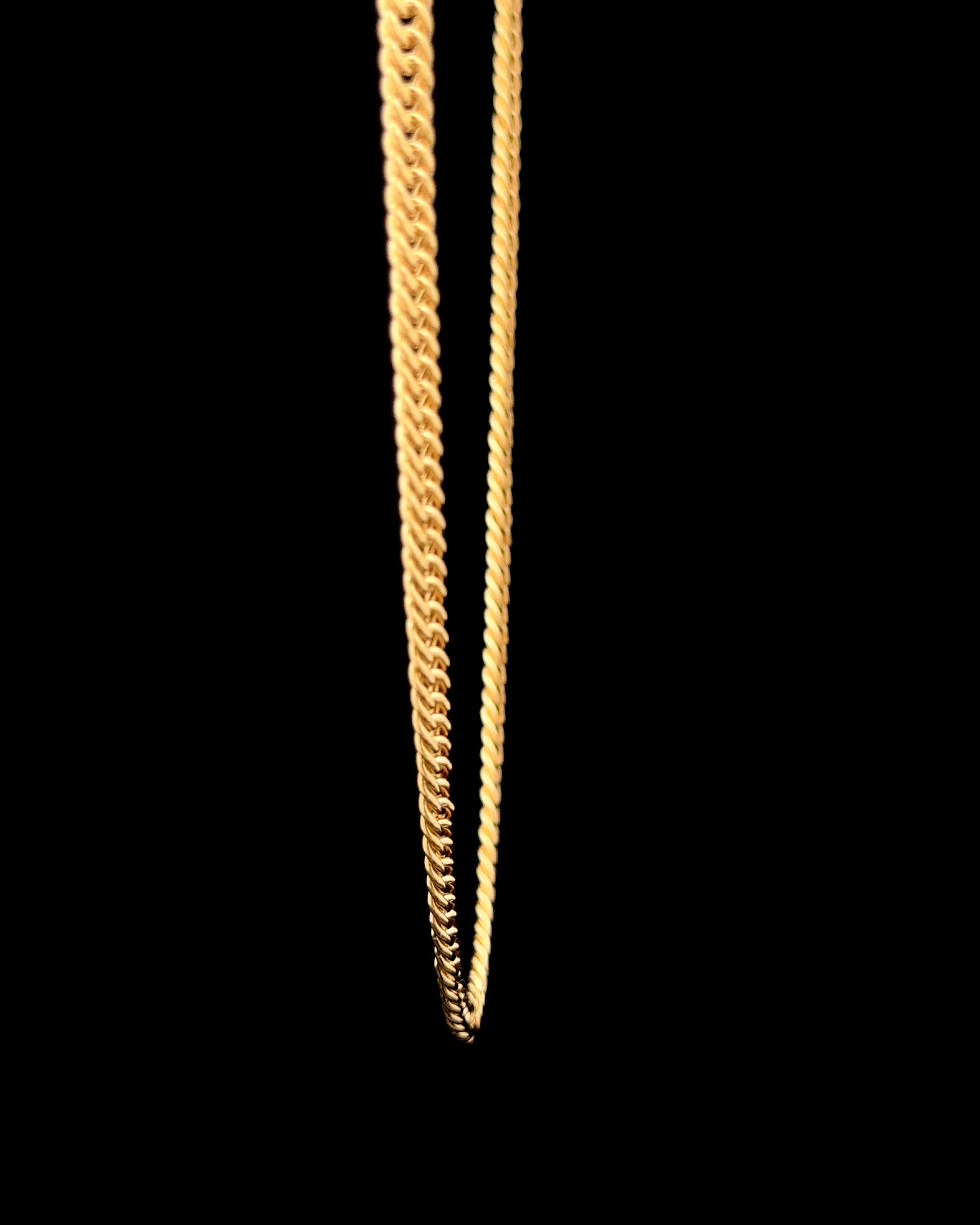Cadena cubana curb