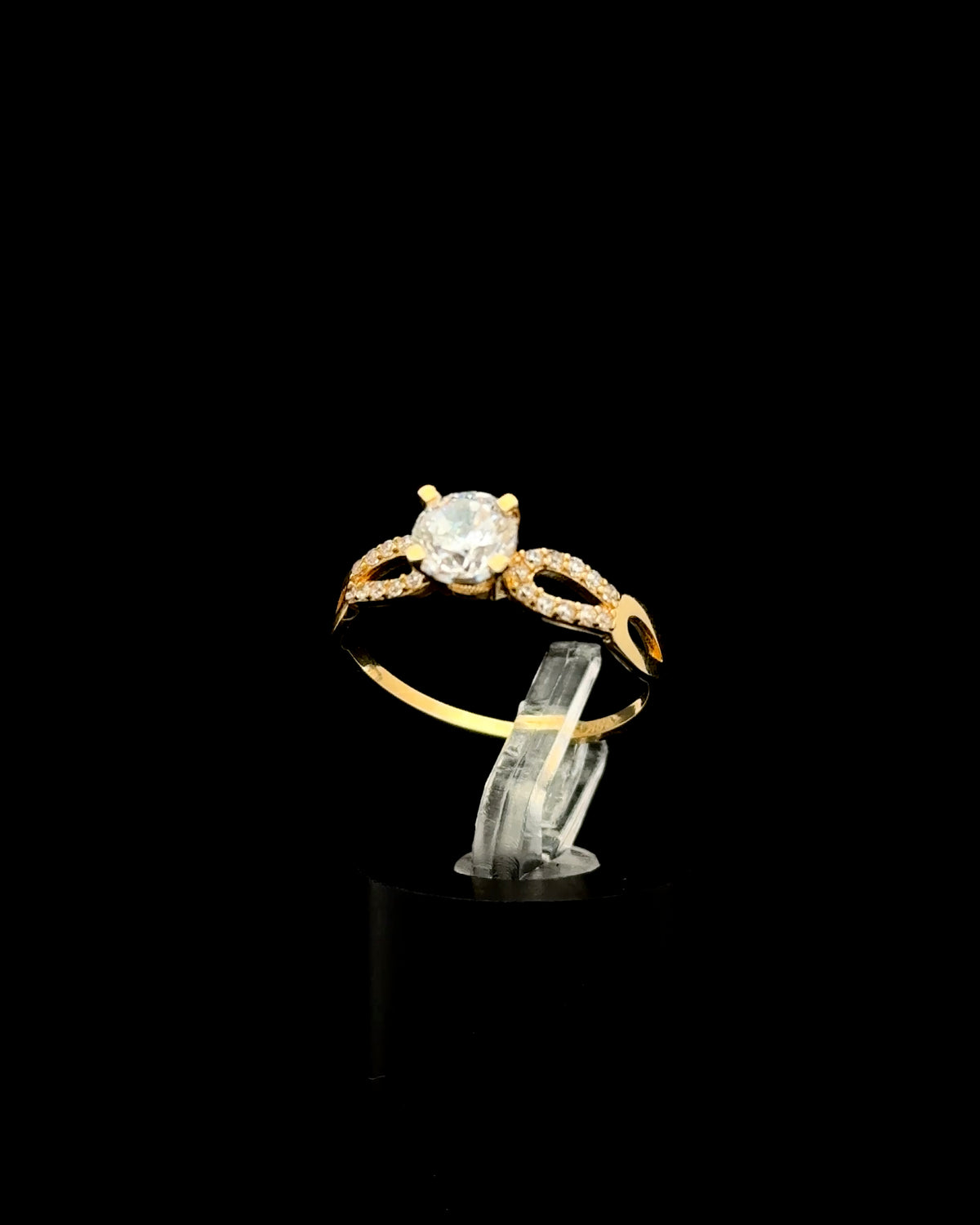 Anillo solitario infinito 8