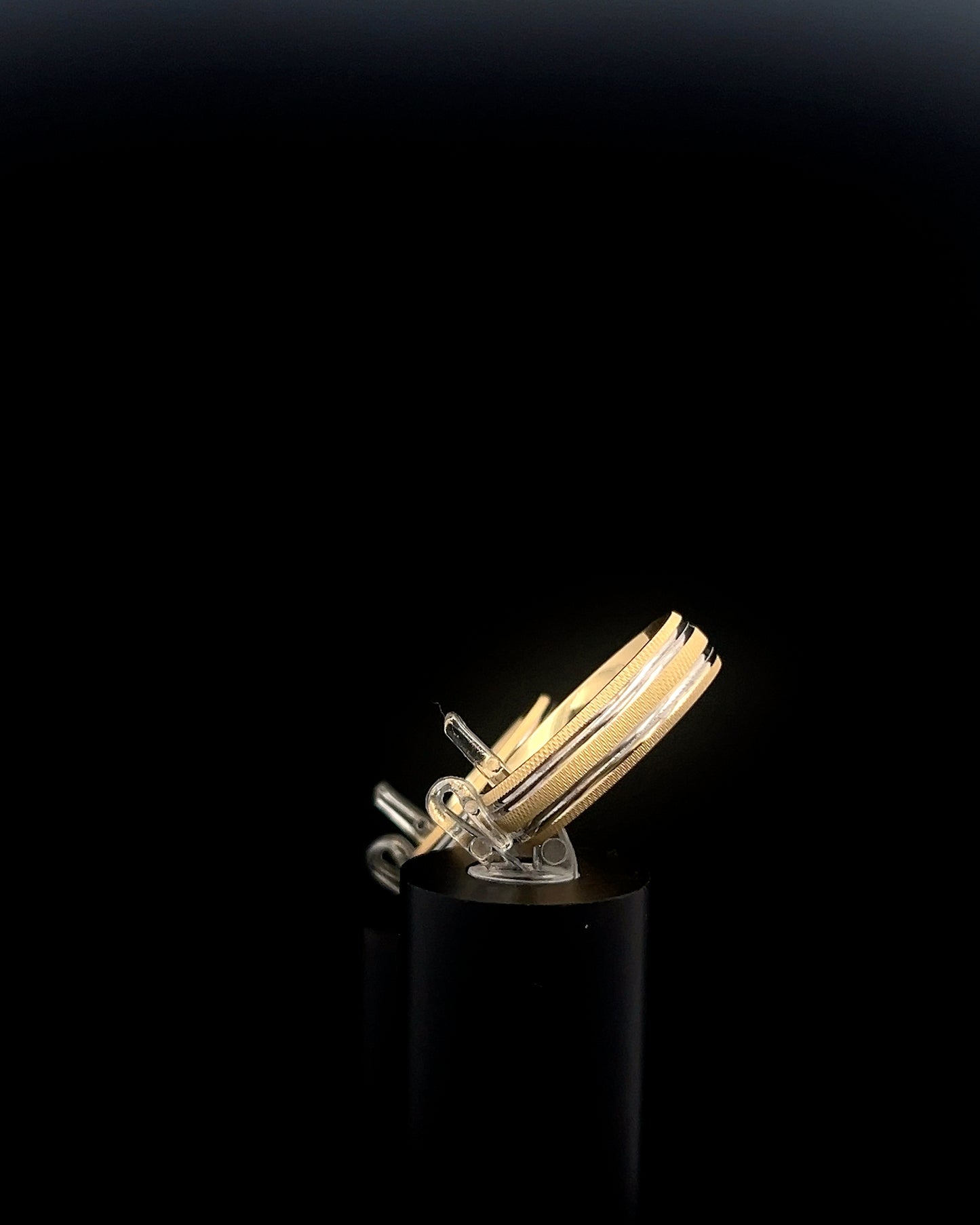 Alianzas de matrimonio dos tonos rayadas