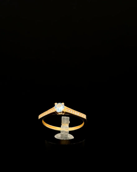 Anillo solitario azul 7 1/2